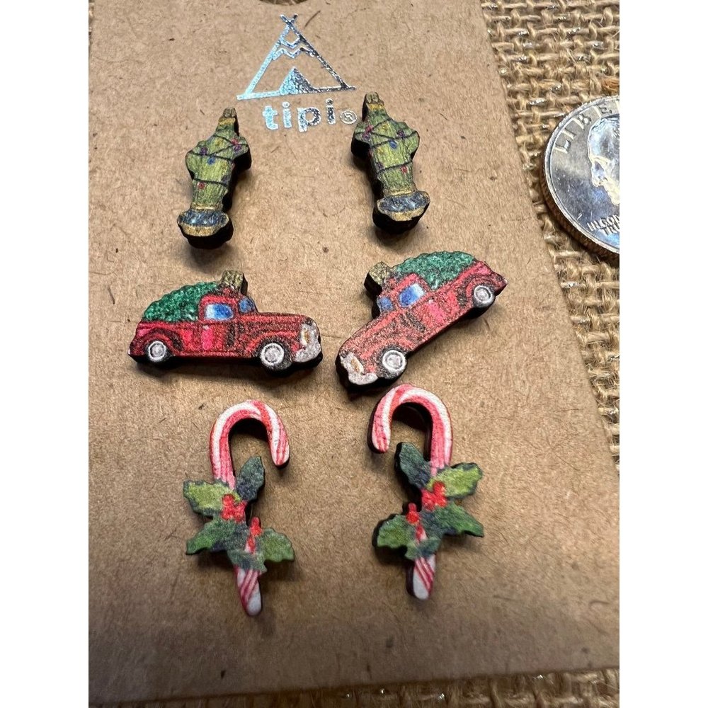 NWT 3 Pair Tipi Wooden Studded Christmas Earrings